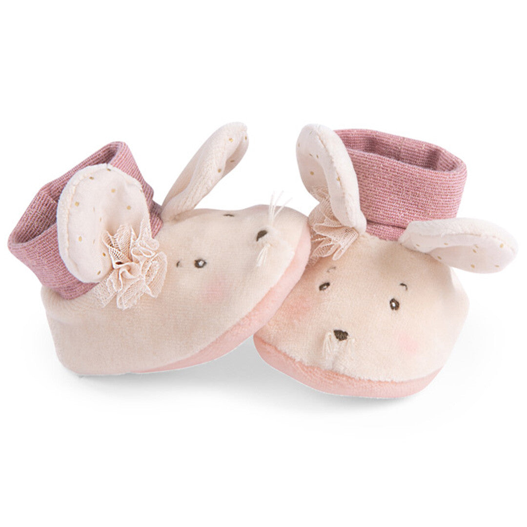 Moulin Roty babysloffen in de vorm van beige muizen met roze details.