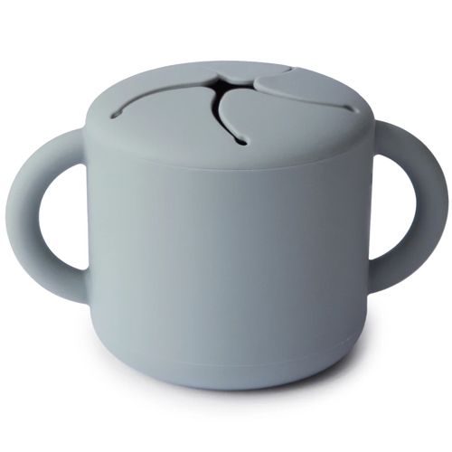 mushie siliconen snackbeker in steengrijs.