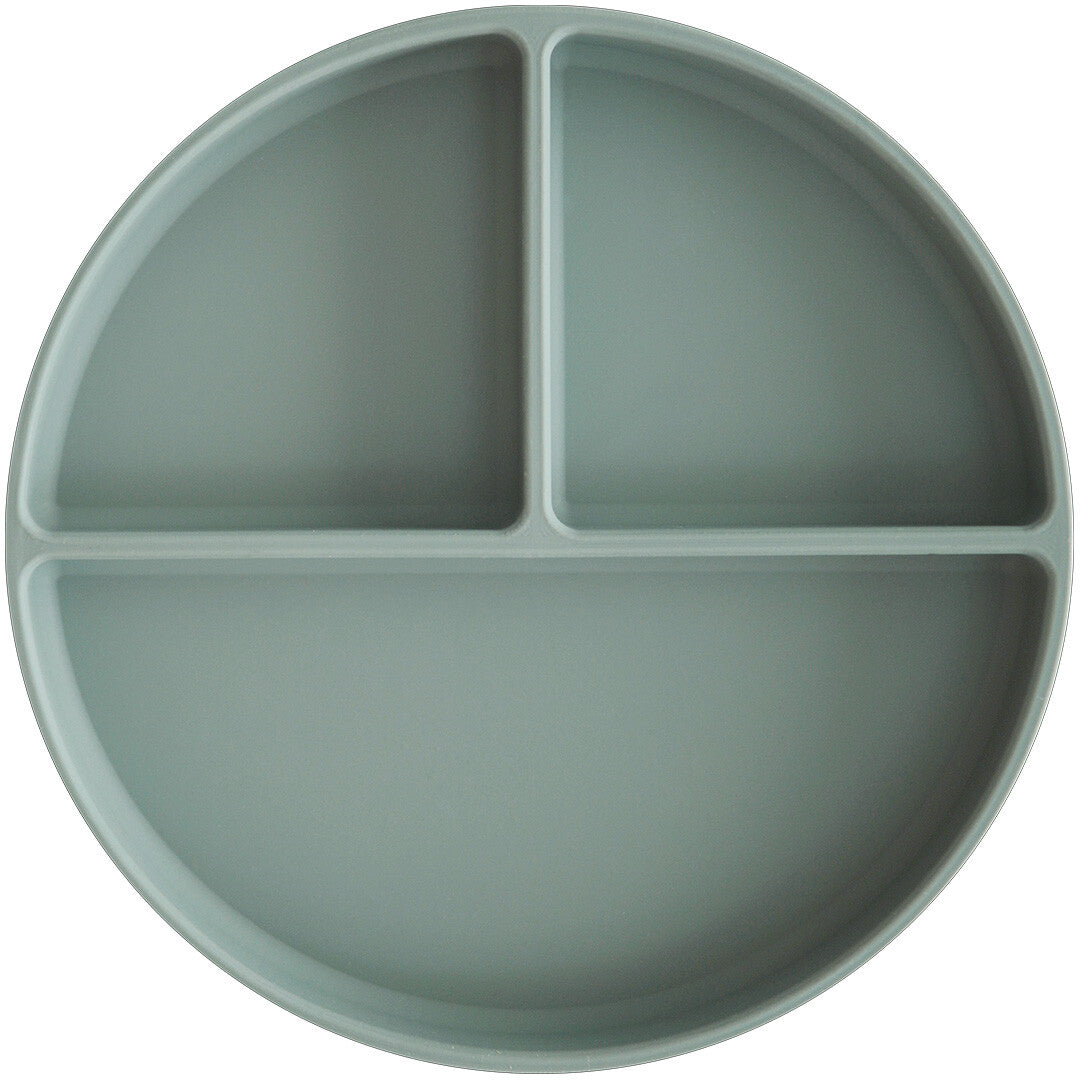 Bovenaanzicht van een mushie siliconen vakjesbord in camebridge blue.
