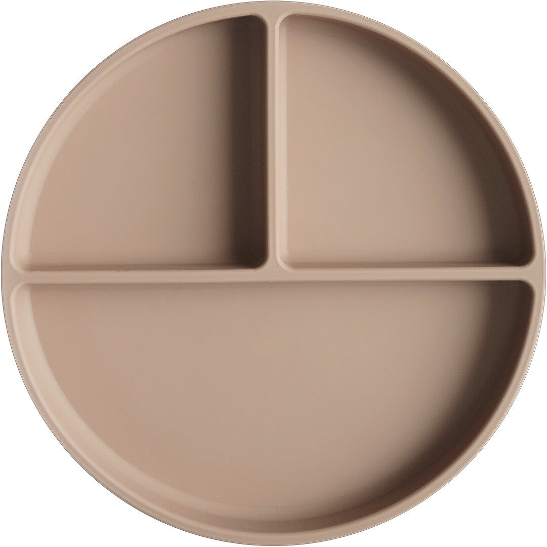 Mushie siliconen vakjesbord voor baby's in beige kleur, van bovenaf gezien.