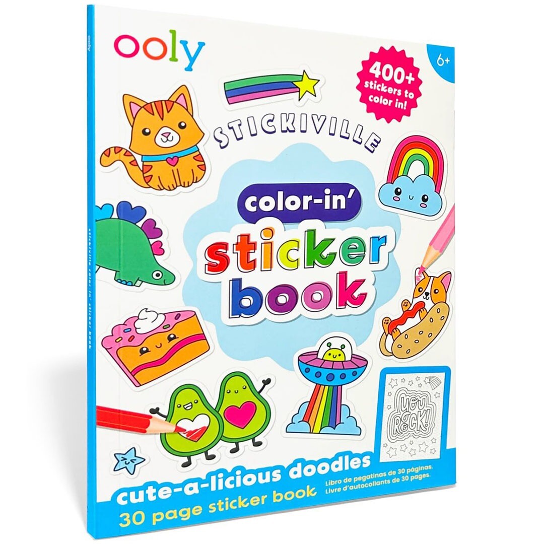 Schuine weergave van de verpakking van het ooly kleur- en stickerboek met diverse 'cute-a-licious doodles' figuren.