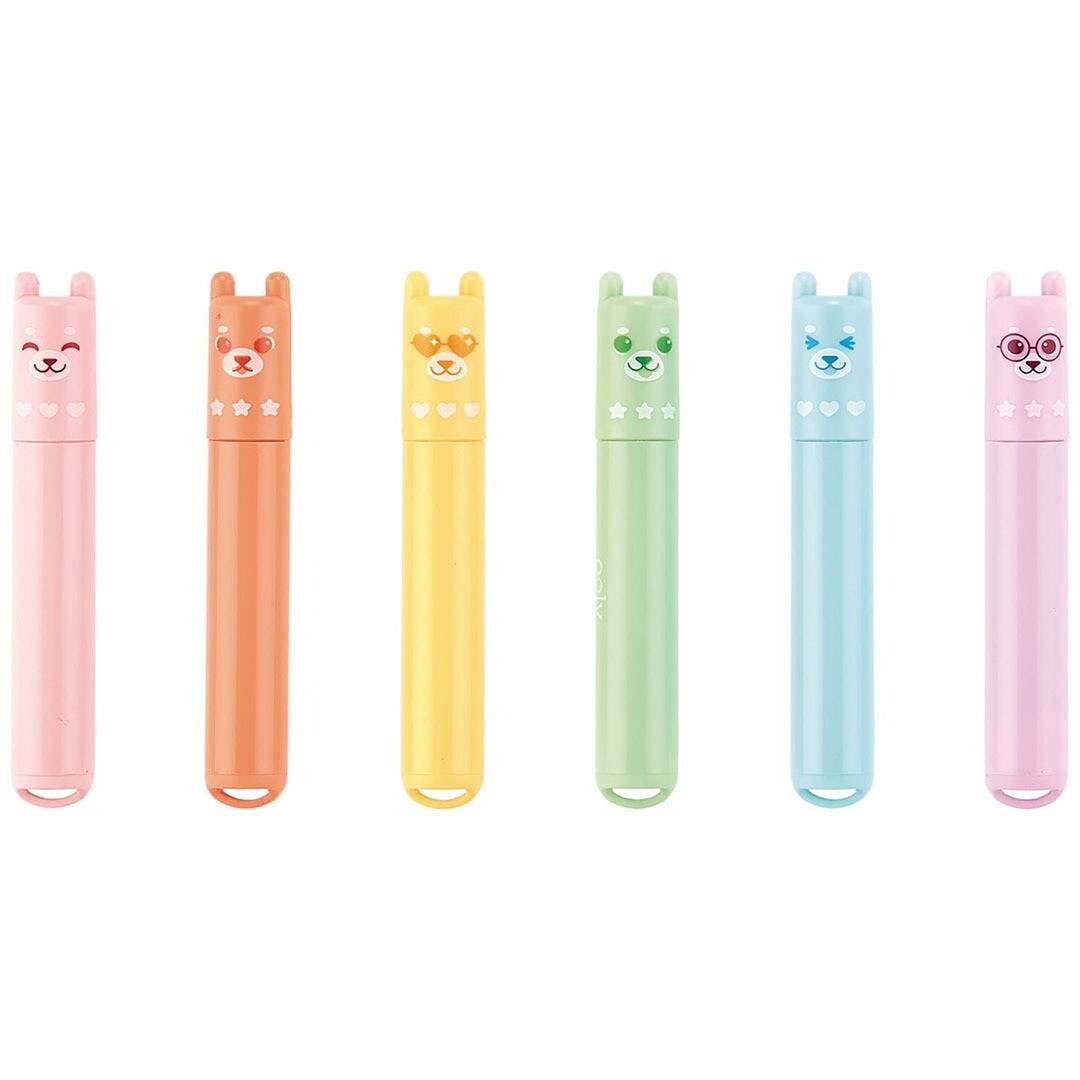 Zes Ooly Beary Sweet geurende markeerstiften in verschillende kleuren met berenhoofdjes.