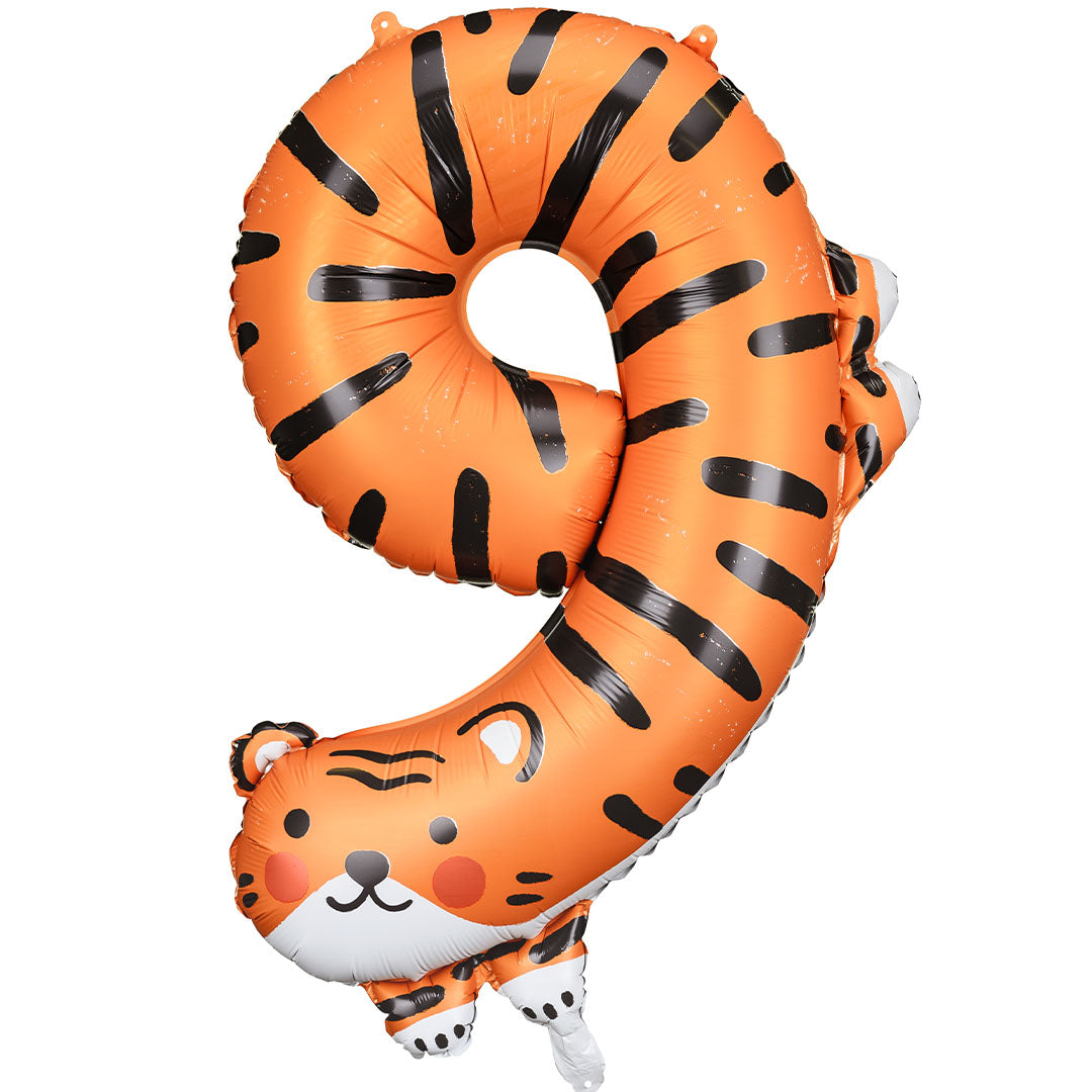 Partydeco cijferballon 9 in de vorm van een tijger, geïsoleerd op een witte achtergrond.