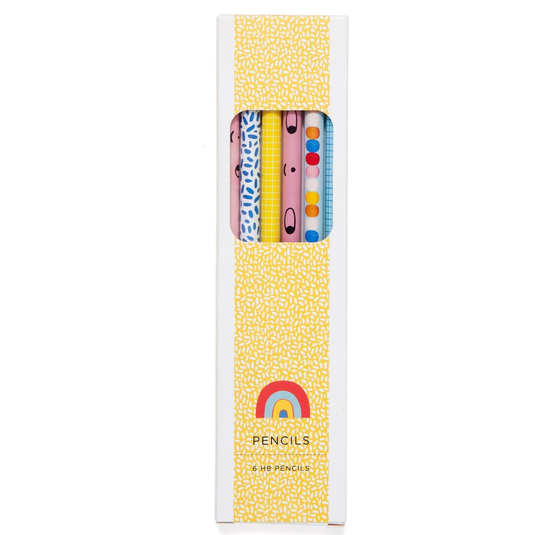Verpakking van de Petit Monkey potlodenset, geel met een venster en een regenboogicoon.