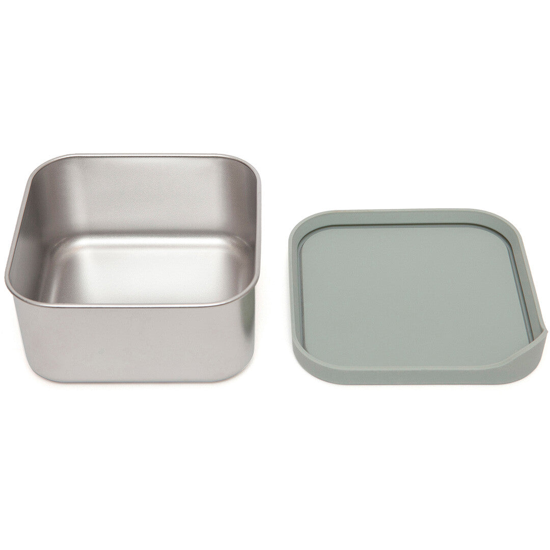 Petit Monkey rvs snackdoosje met losse sage groene siliconen deksel.