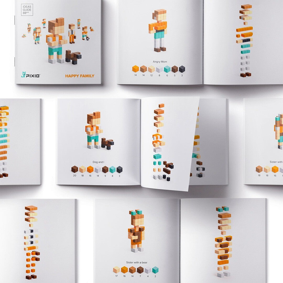 Pixio 'Ideas Guide' boekje met bouwinstructies voor verschillende figuren van magnetische blokken.