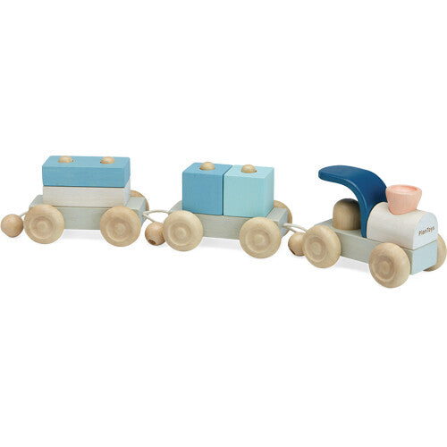 PlanToys houten blokkentrein in blauwtinten met drie wagons.