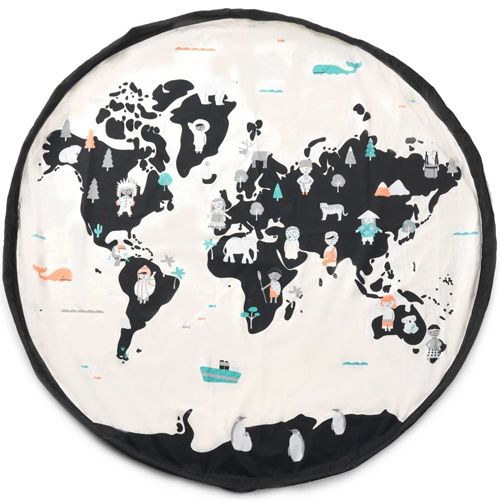 Het play&go speelkleed volledig uitgevouwen met een wereldkaartpatroon.