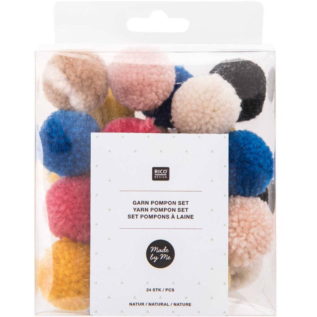 Rico Design verpakking met 24 veelkleurige pompons van polyester.