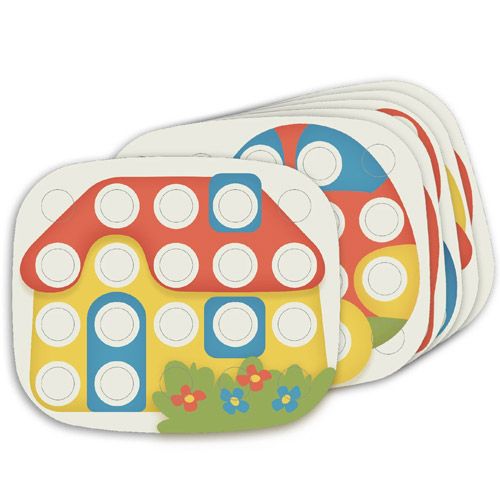 Meerdere kleurrijke sjablonen voor een mozaïekpuzzel, waaronder een huisje en bloemen.