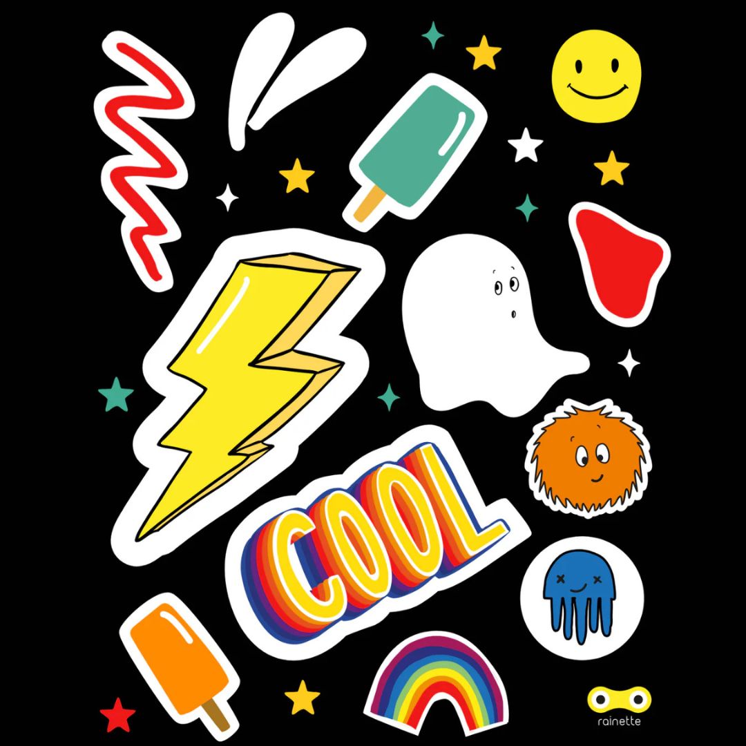 Rainette reflecterende stickers met kleurrijke figuren zoals een bliksemschicht, spookje, ijsjes, smiley en de tekst 'COOL' op een zwarte achtergrond.