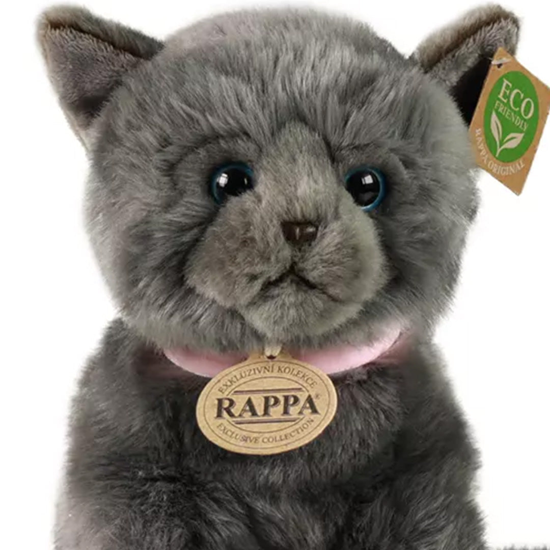 Detailopname van de kop van de Rappa grijze pluchen kat.