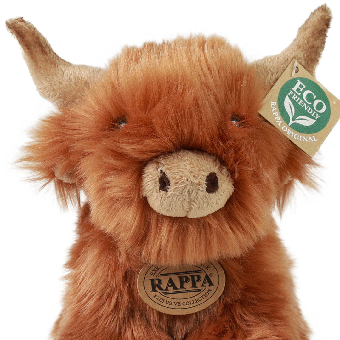 Detail van de voorkant van de Rappa pluchen Schotse Hooglander knuffelkoe.