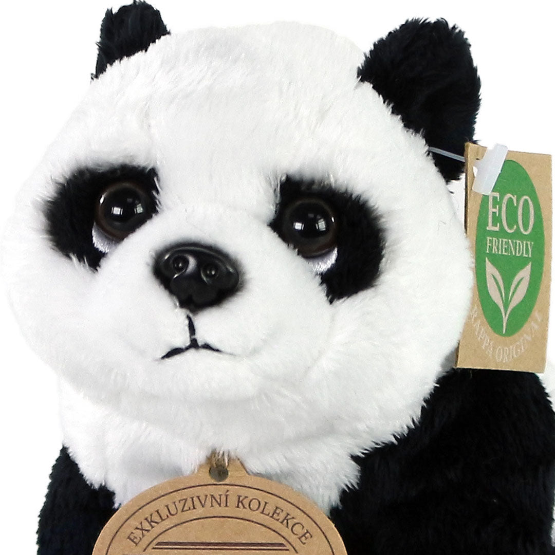 Close-up van de kop van de Rappa knuffelpanda met labels.
