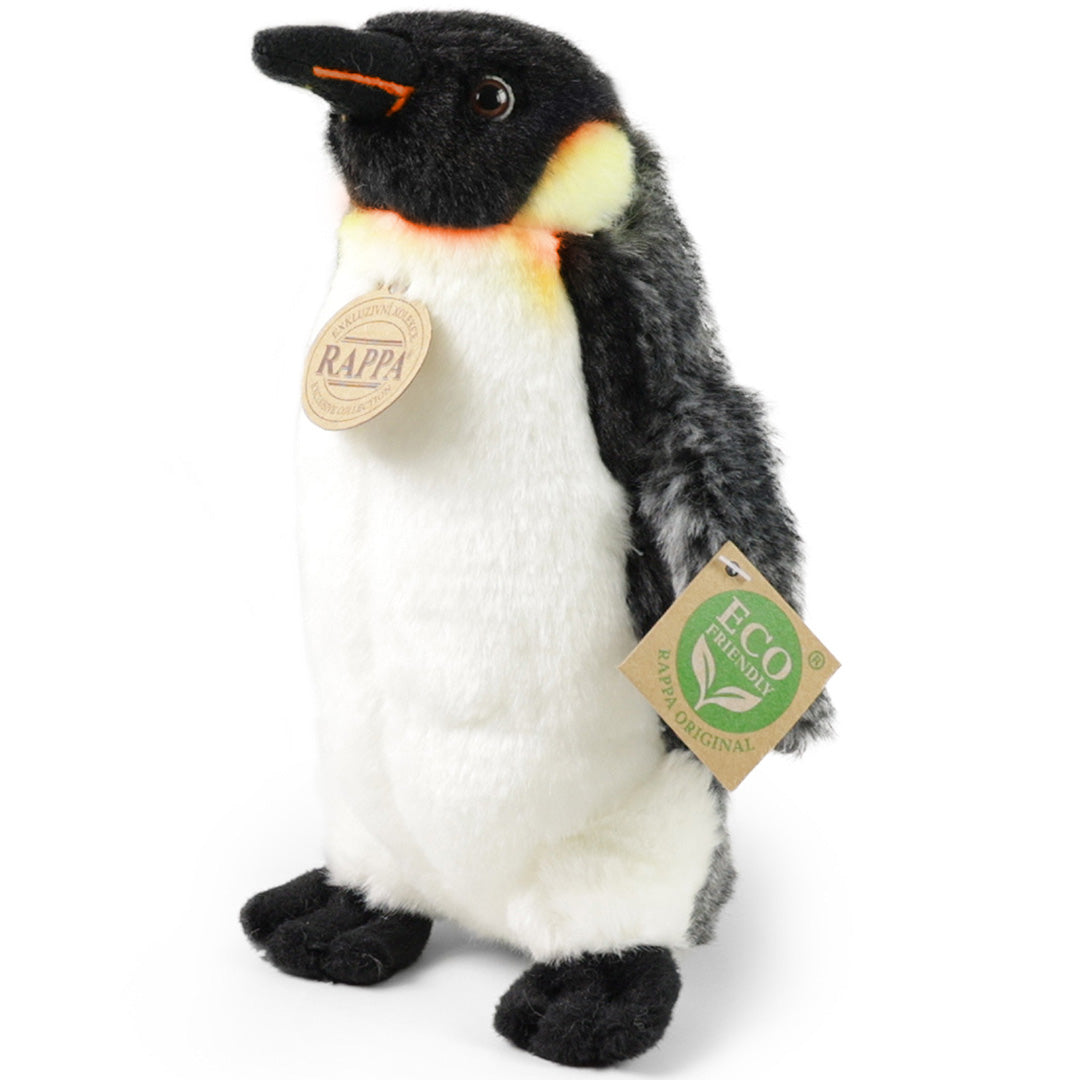 Rappa pluchen pinguïn knuffel met labels, schuin van voren gefotografeerd.