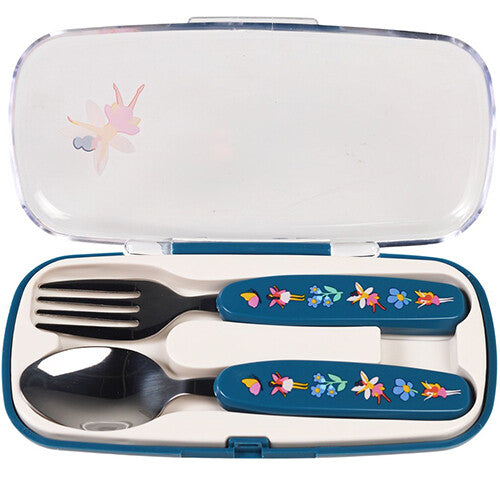 Open draagetui met blauw kinderbestek met Fairies in the Garden thema.