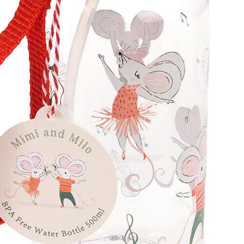 Detail van de kinder drinkfles met illustraties van dansende muizen en het productlabel.