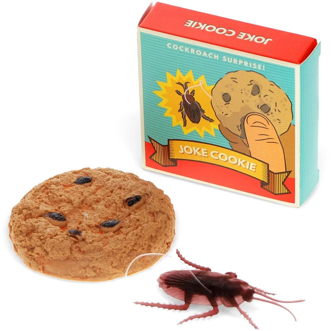 Rex London fopkoek met kakkerlak en de productverpakking.