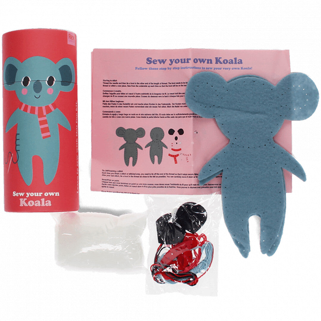 Rex London knutselpakket voor kinderen met de rode verpakking, instructies en alle onderdelen om een vilten koala te naaien.