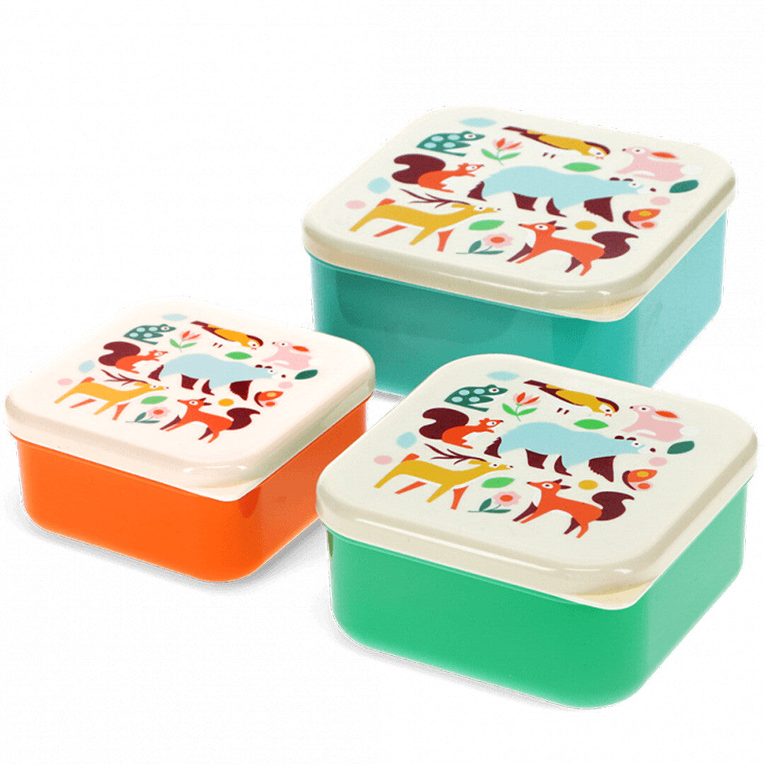 Drie rex london snackdoosjes in oranje, groen en turquoise met woodland dierenprint op de deksels.