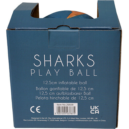 Achterkant van de verpakking van de Sharks speelbal met productinformatie en specificaties in meerdere talen.