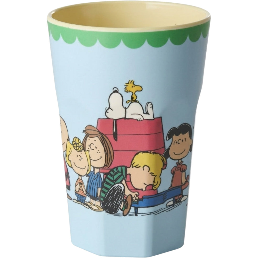 rice kinderbeker met Snoopy en Peanuts karakters op een lichtblauwe achtergrond.