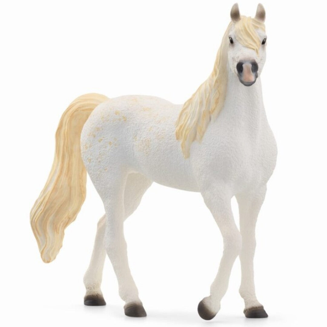 Schleich speelgoedfiguur van een witte Arabische merrie met lichte manen en staart.