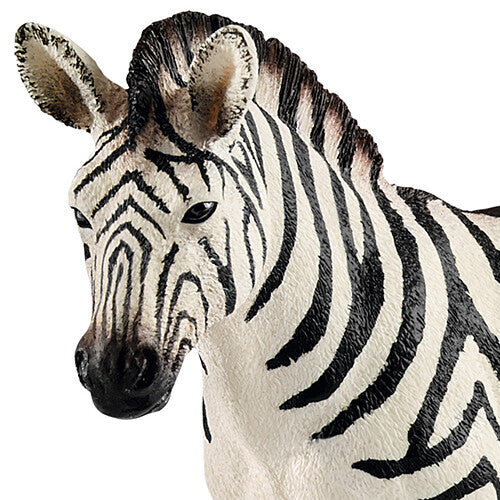 Detailopname van de kop en hals van het Schleich wild life zebramerrie dierenfiguurtje.