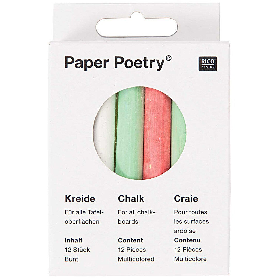 Verpakking van Rico Design Paper Poetry schoolbordkrijtjes, met een venster dat gekleurde krijtjes toont.