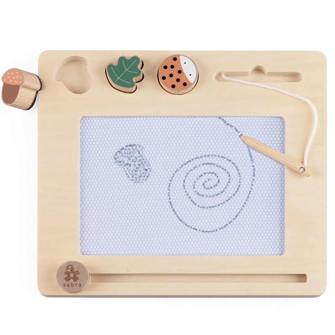 Sebra houten magnetisch tekenbord met eikel-, blad- en lieveheersbeestjestempels, van bovenaf gezien.