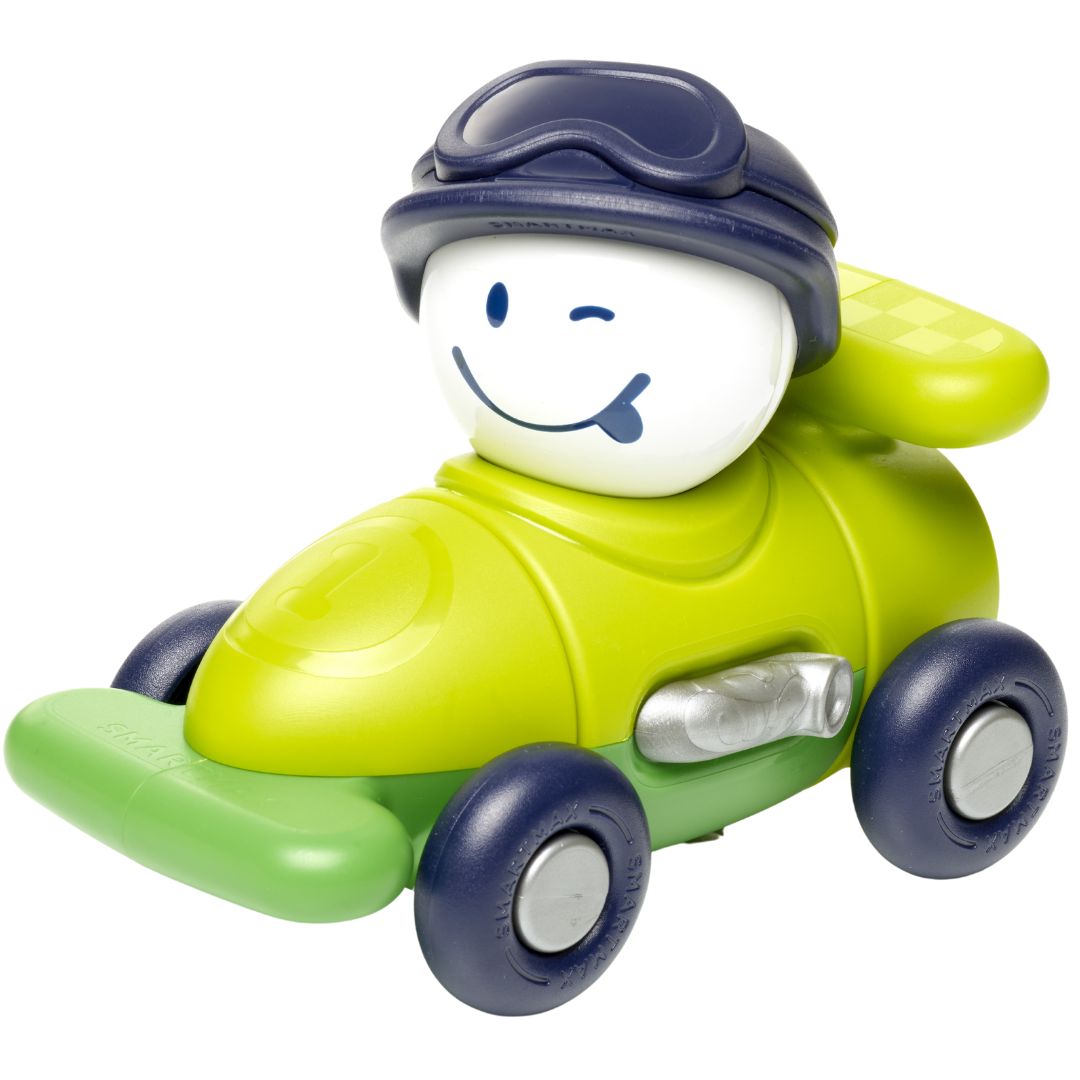 Geassembleerde SmartMax magnetische auto bouwset, een groene auto met een wit hoofdje met een knipoog en een blauwe helm.