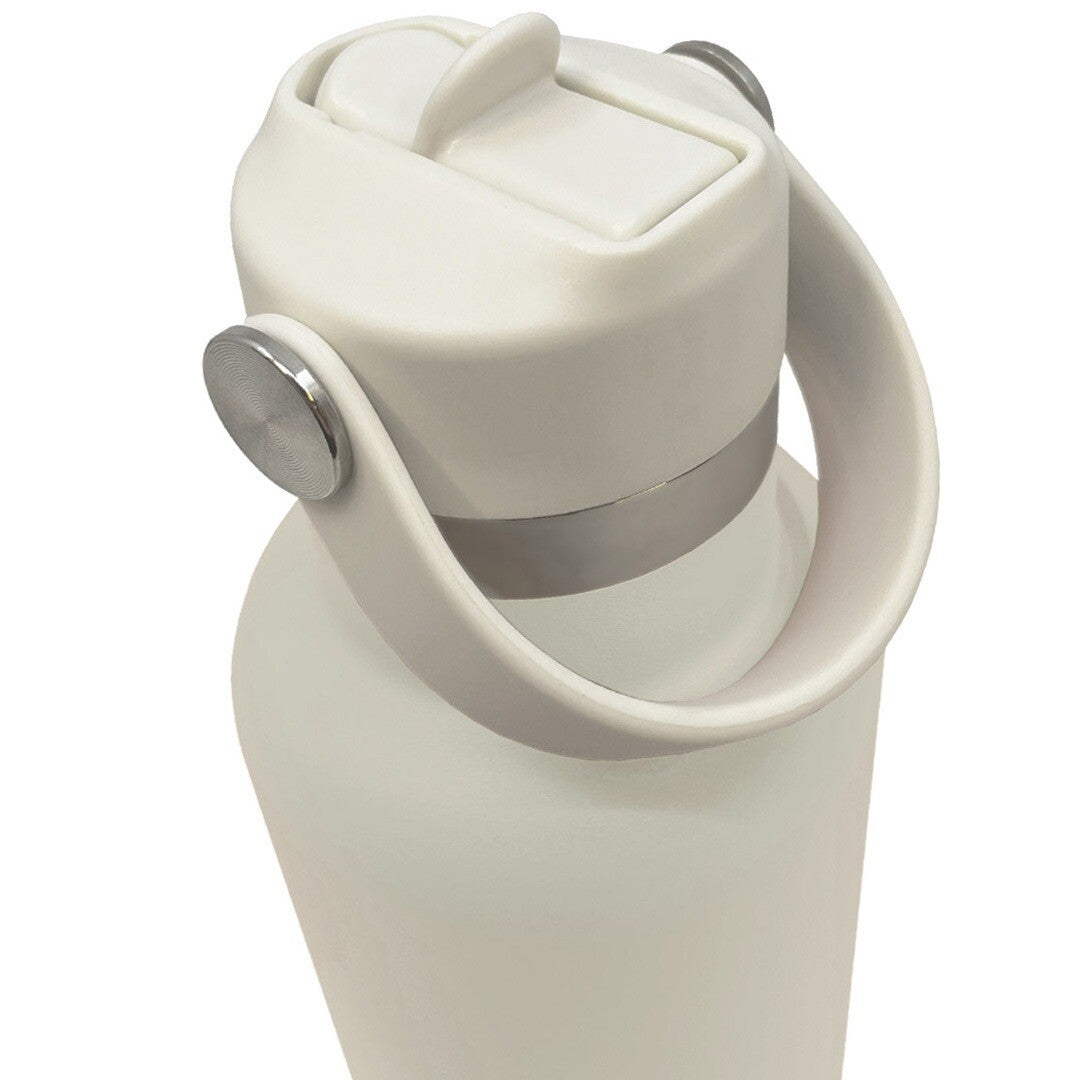 Detail van de crème thermos drinkfles met de rietjesdop en het geïntegreerde handvat.