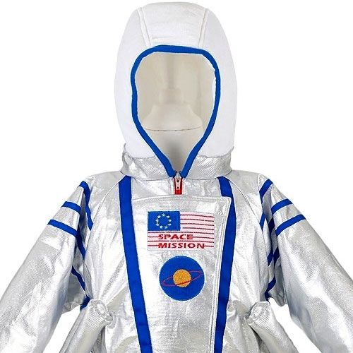 Detail van de capuchon en borst van het zilverkleurige astronautenkostuum met 'Space Mission' logo.