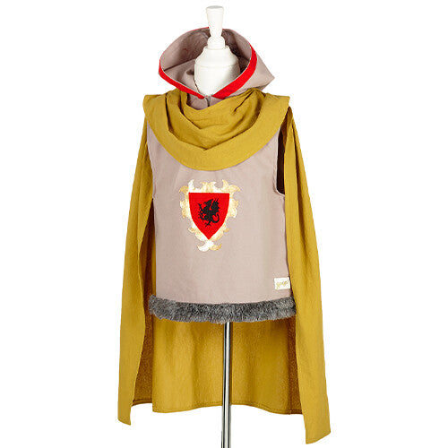 Souza for Kids ridderkostuum Marcus op een paspop, met grijs tuniek, rood-zwart schildembleem en gele cape.