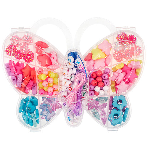 Souza for Kids kralenset in een vlindervormige doos met veelkleurige plastic kralen, waaronder sterren, bloemen en letterkralen, en rijgdraad.