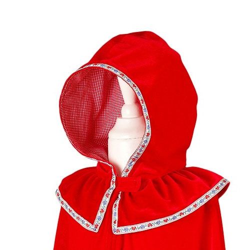 Detail van de Souza for Kids Roodkapje cape met de rode fluwelen capuchon en de wit-rode rand met hartjespatroon.