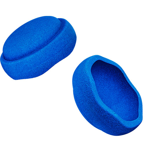 Twee blauwe Stapelstein speelelementen, één met de bolle kant boven en één met de holle kant boven.