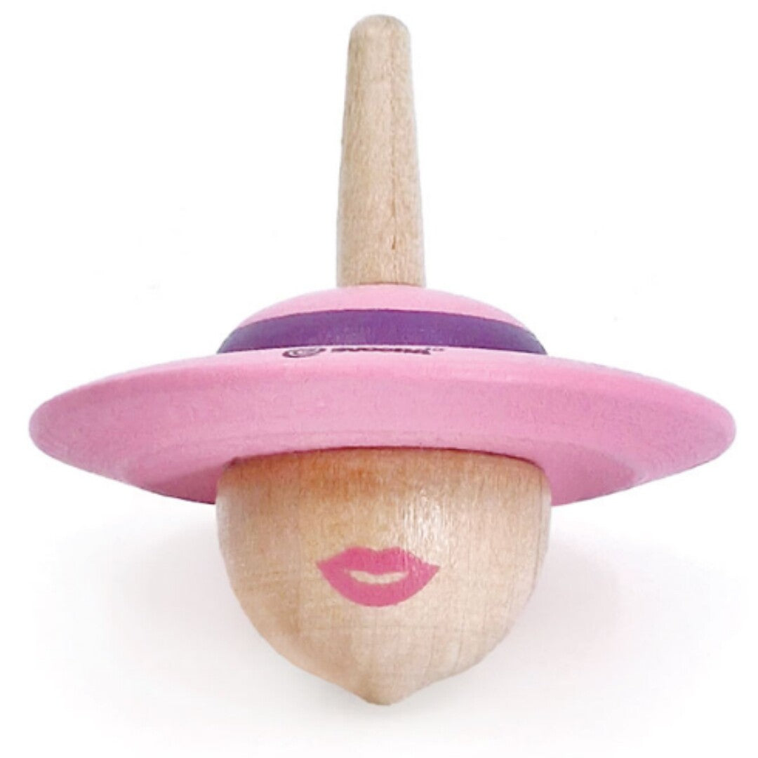 Svoora houten draaitol in de vorm van een dame met roze hoed en lippen.