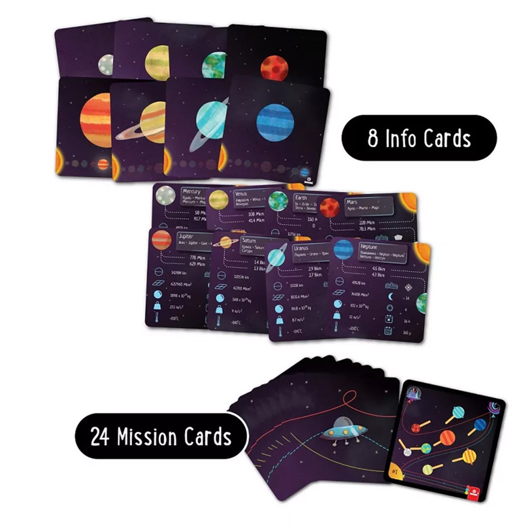 Diverse kaarten van het behendigheidsspel Spinnende Planeten, waaronder 8 informatiekaarten met planeetfeiten en 24 missiekaarten met spelpatronen.