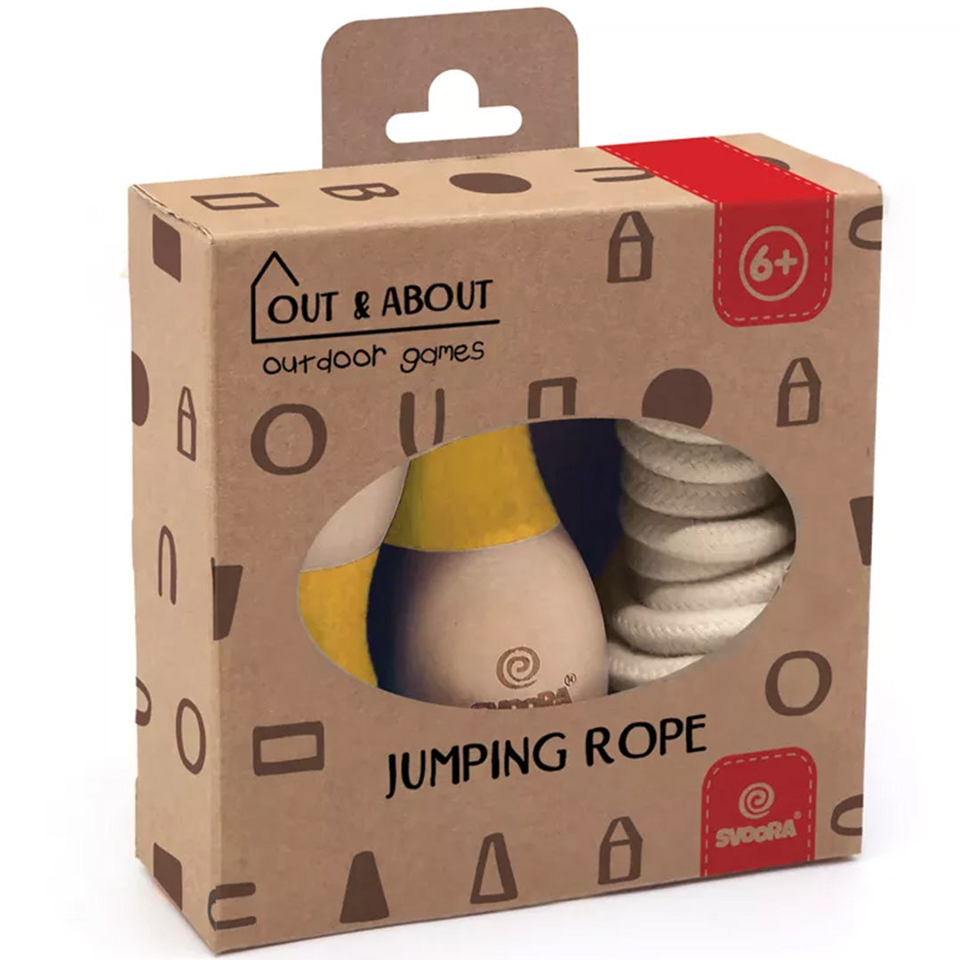 Verpakking van het Svoora springtouw, een bruine doos met venster en de tekst 'JUMPING ROPE'.