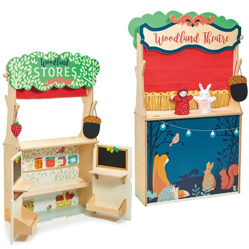 Tender Leaf Toys houten speelgoedset met een poppenkast en een winkeltje in bosdieren thema.