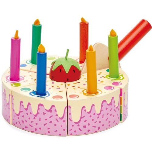 Tender Leaf Toys houten speelgoed verjaardagstaart met regenbooglagen en kaarsjes, compleet in elkaar gezet.
