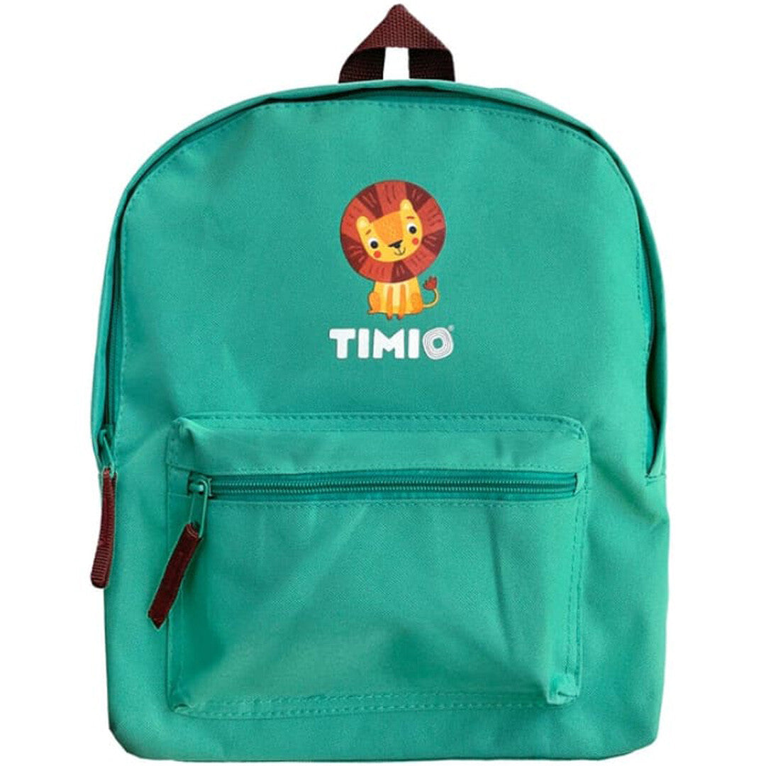 Vooraanzicht van een groene Timio kleuterrugzak met leeuwenlogo en ritsvak.