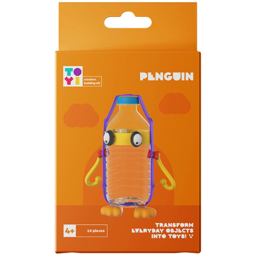 Verpakking van de Toyi knutselset Penguin, met een plastic fles omgebouwd tot een pinguïnfiguur.