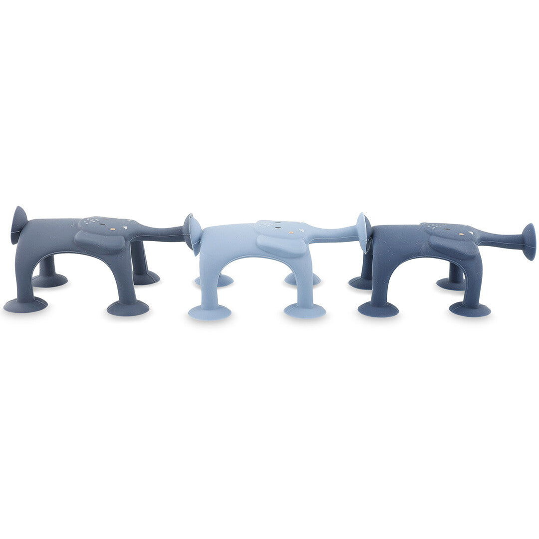 Drie Trixie olifant badspeeltjes met zuignappen in een rij, van de zijkant gezien.