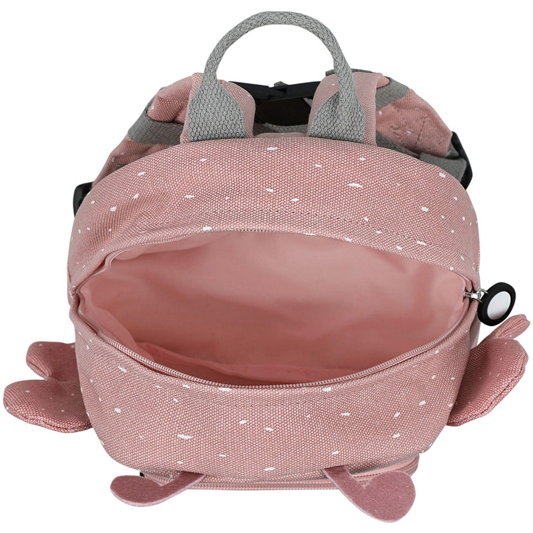 Bovenaanzicht van de Trixie kleuterrugzak Mrs. Butterfly met open hoofdvak en roze binnenvoering.