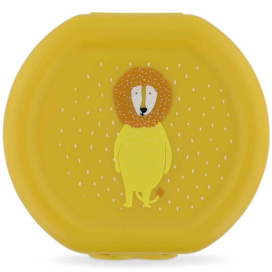 Een groot geel Trixie snackdoosje met een leeuwenillustratie.