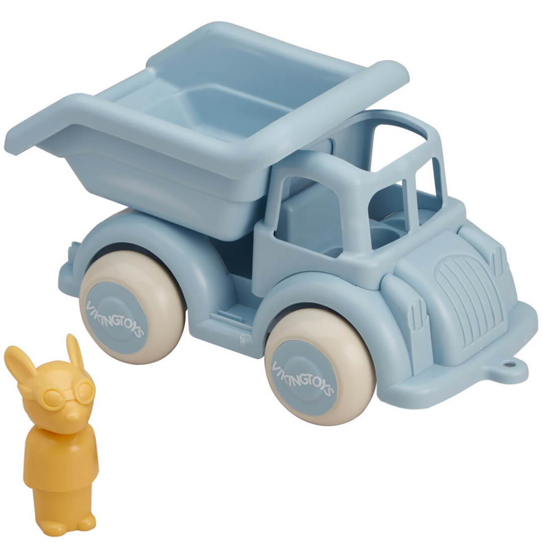 Viking Toys blauwe plastic kiepwagen met een klein geel figuurtje.