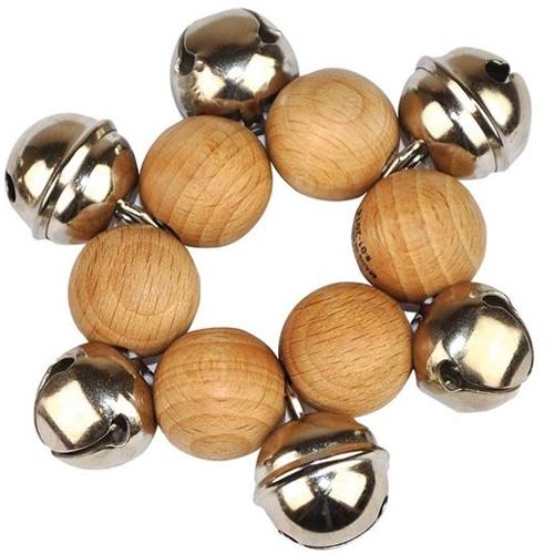 Voggenreiter bellenarmband met houten kralen en metalen belletjes, geschikt als babyspeelgoed.