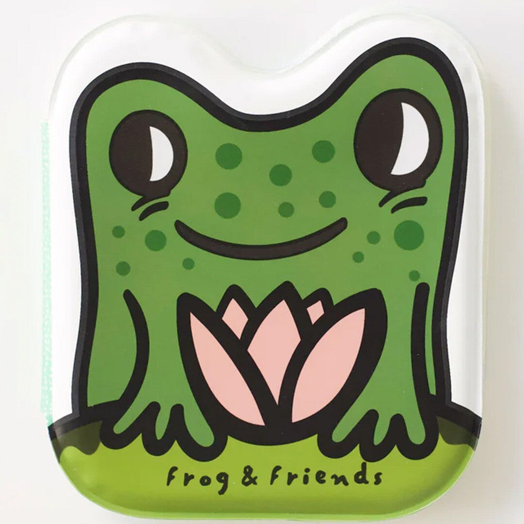 Voorkant van het wee gallery badboekje met een groene kikker en een roze waterlelie.